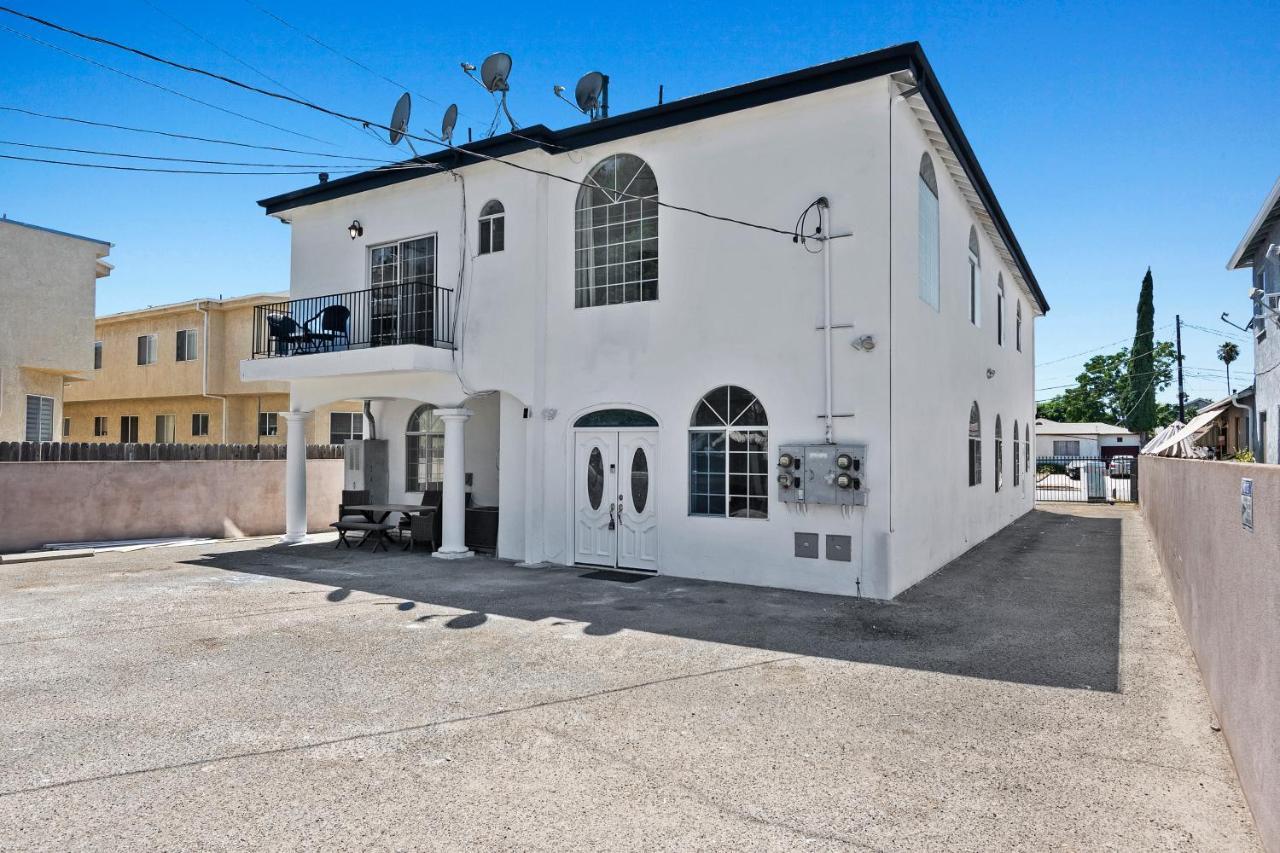 Spacious Private Gated Modern Loft Close To Universal Studio And Hollywood Los Angeles Exterior photo